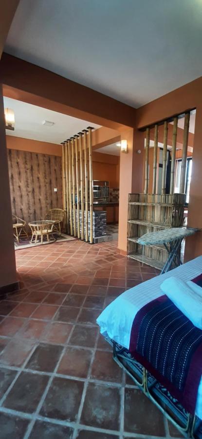 Looniva Guest House Lalitpur Eksteriør billede