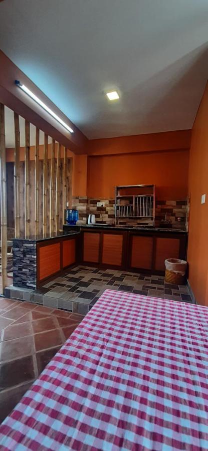 Looniva Guest House Lalitpur Eksteriør billede