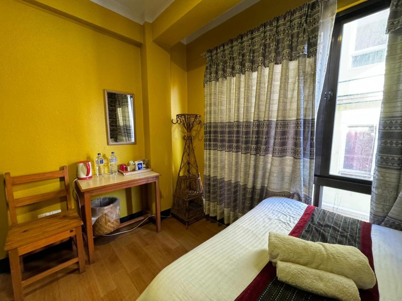Looniva Guest House Lalitpur Værelse billede